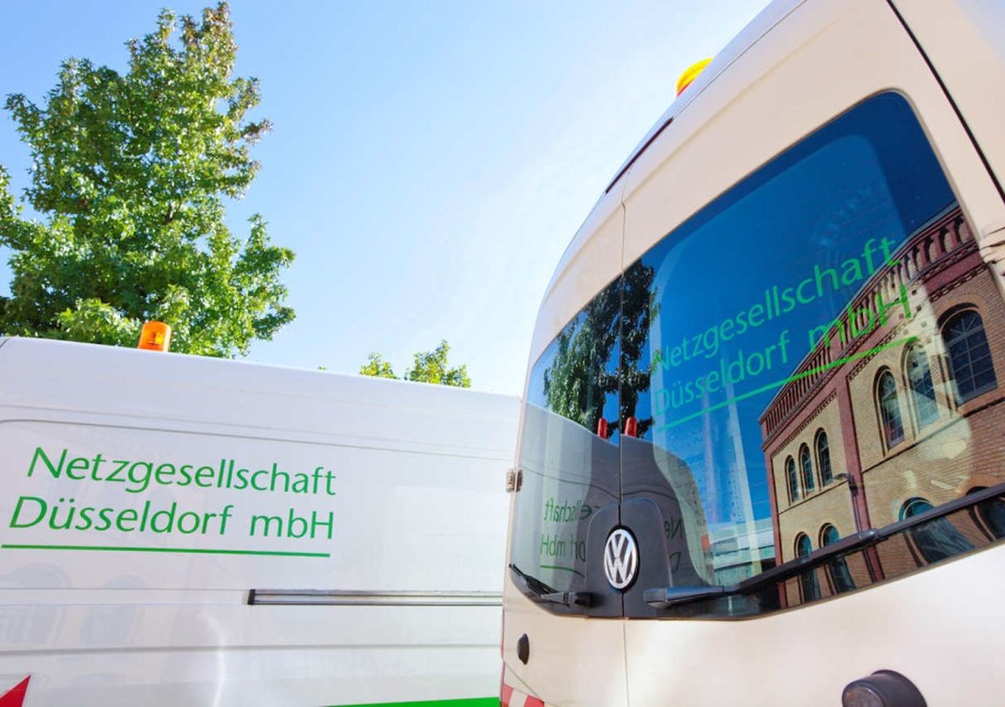 presse_baustelle_fahrzeug1_volle_breite.jpg
