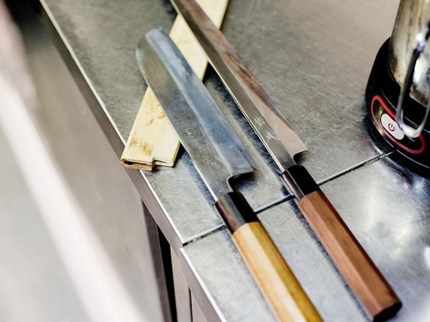 In der japanischen Küche kommen selbstverständlich japanische Qualitätsmesser zum Einsatz.