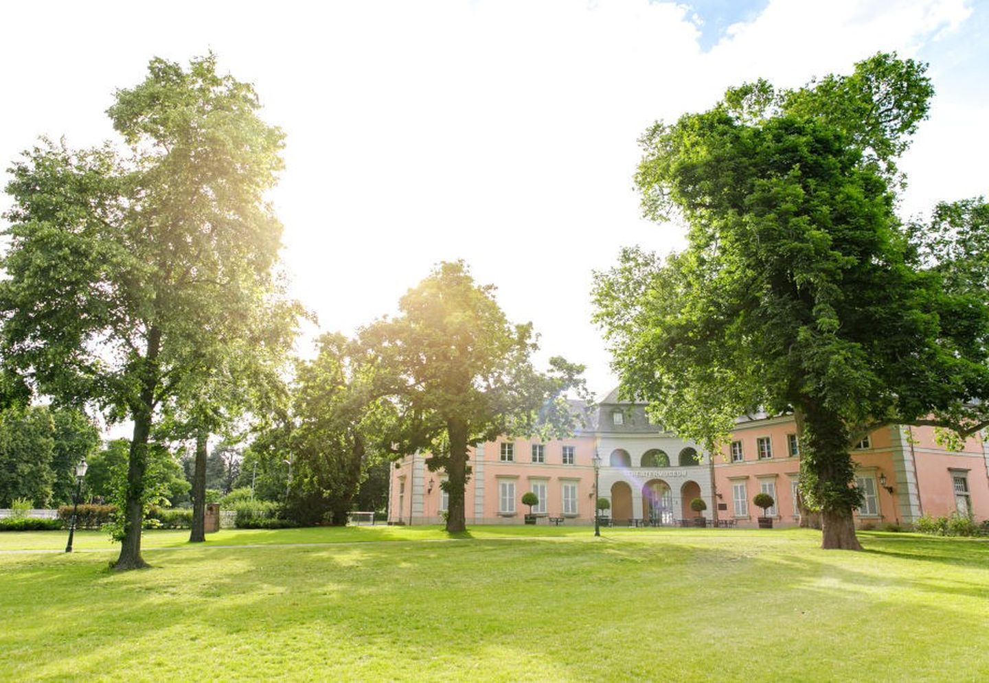 Düsseldorfer Parks: Hofgarten mit Hofgärtnerhaus