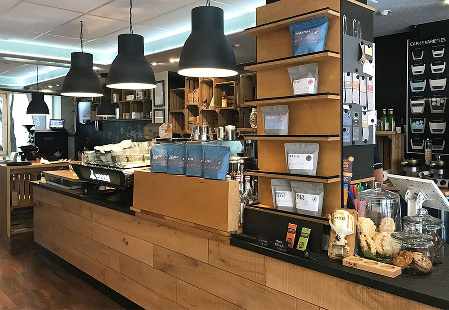 Neben klassischem Kaffee gibt es im Caphe vor allem vietnamesische Kaffeespezialitäten in modernem Ambiente.