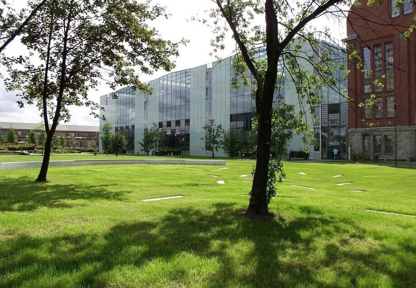 Außenansicht Stadtwerke Düsseldorf im Grünen