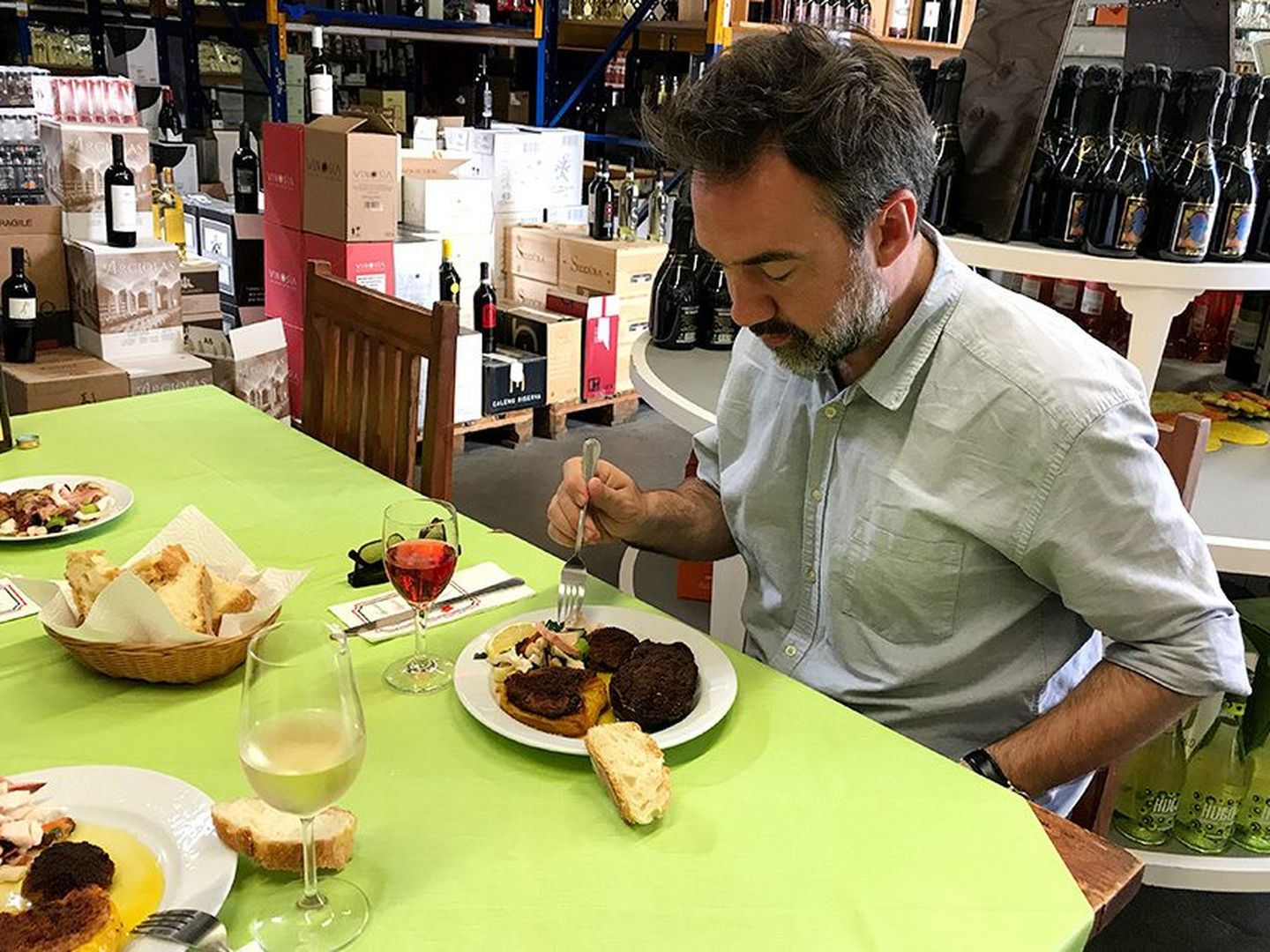 Ein bisschen Wein, ein paar Antipasti – italienisches Lebensgefühl par excellence.