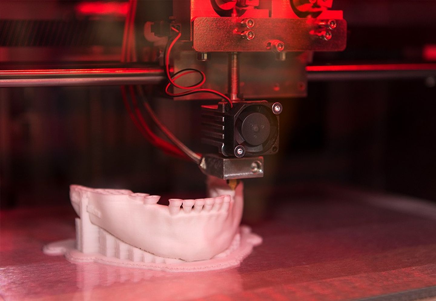 Auch in Bereichen wie Industrie und Medizintechnik wird 3-D-Druck immer beliebter.