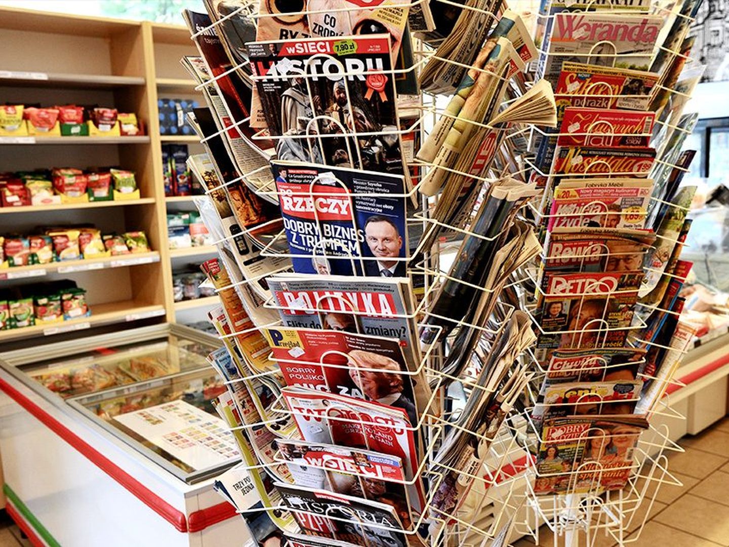 Polnische Zeitschriften runden das Angebot des nasz sklep in Düsseldorf ab.