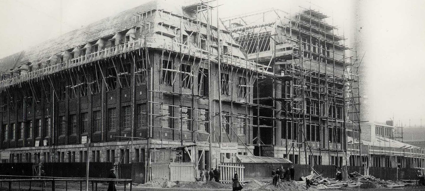 Das Elektrizitätswerk am Höherweg 100 in Düsseldorf