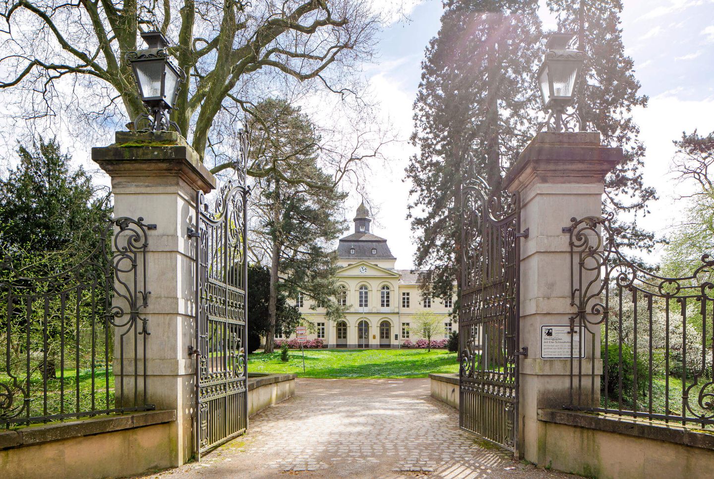 Blick auf das Schloss Eller. © Stadtwerke Düsseldorf