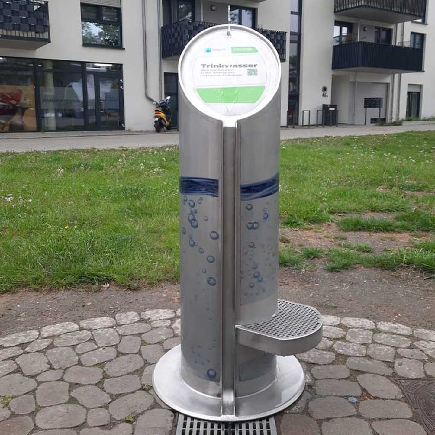 Trinkwasserbrunnen der Stadtwerke Düsseldorf am Rather Carré