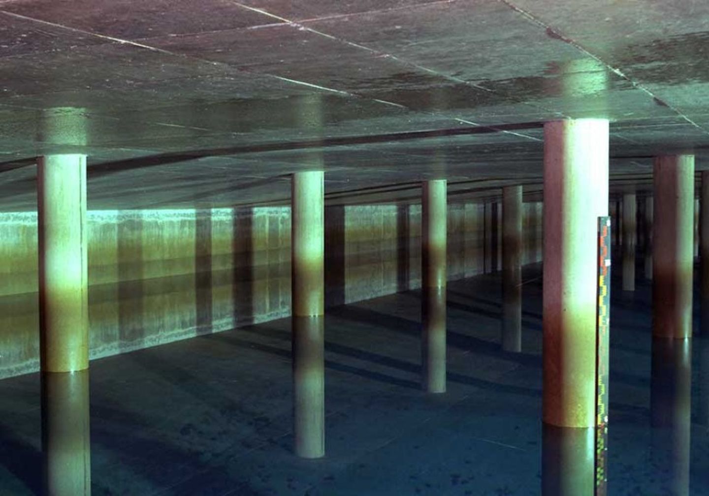 Trinkwasserspeicher mit Stützsäulen aus Beton. Foto: Stadtwerke Düsseldorf